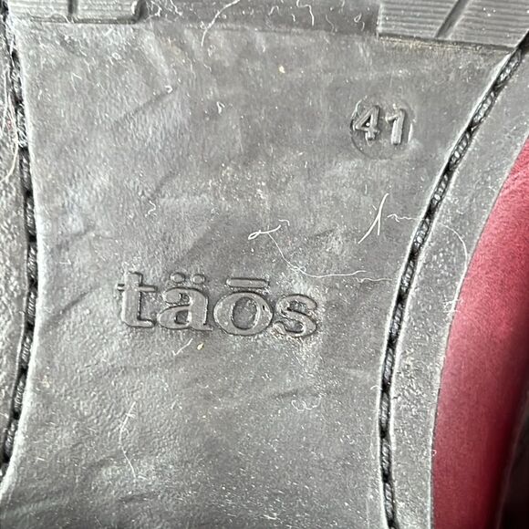 Taos Cutie Boots in Deep Red Size 10 - Picture 9 of 13